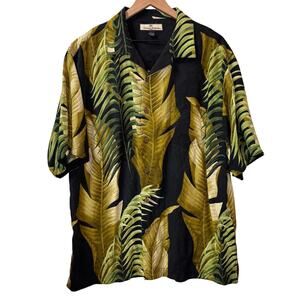 TOMMY BAHAMA Silk Button Down Men's L Hawaiian Print Tropical  Vacation Beach